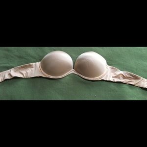 💥VS Nude Strapless gently used 38c